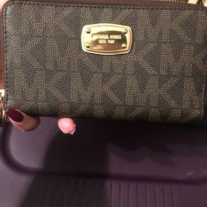 Micheal Kors hand bag and wallet